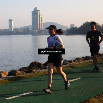 Runner Photo 6102886