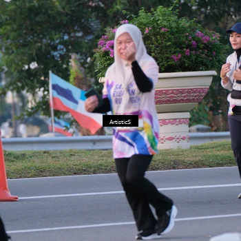 Runner Photo 6102895