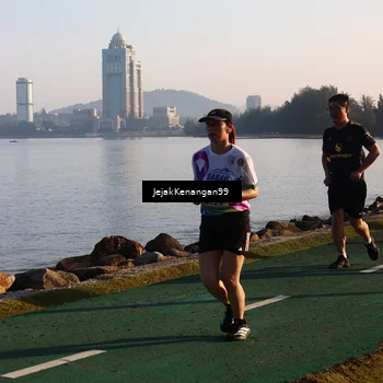 Runner Photo 6102904