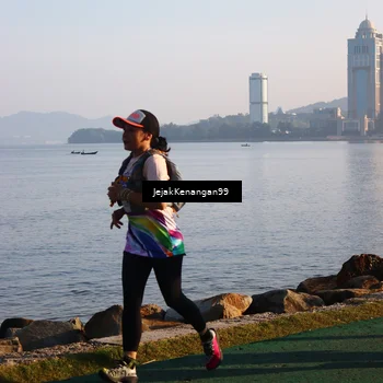 Runner Photo 6102939