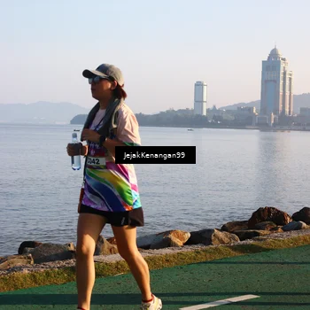 Runner Photo 6102941