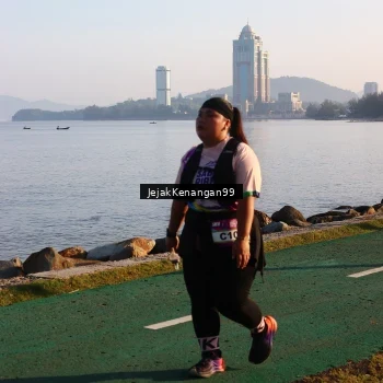 Runner Photo 6102994
