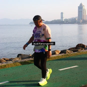 Runner Photo 6103011