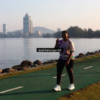 Runner Photo 6103030