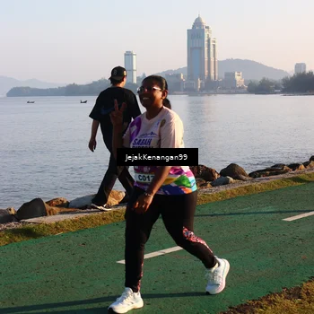 Runner Photo 6103068