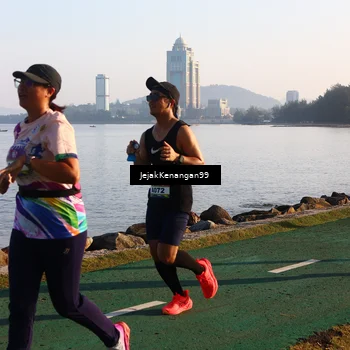 Runner Photo 6103123