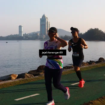Runner Photo 6103126