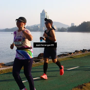 Runner Photo 6103127