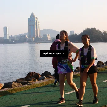 Runner Photo 6103191