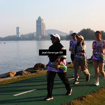 Runner Photo 6103307