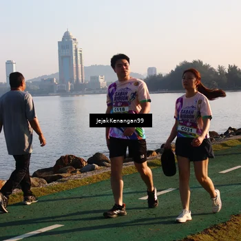 Runner Photo 6103328