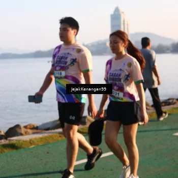 Runner Photo 6103363