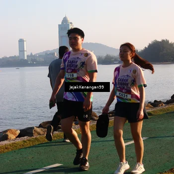 Runner Photo 6103364