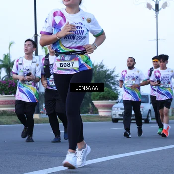 Runner Photo 6103400