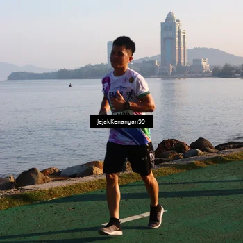 Runner Photo 6103409