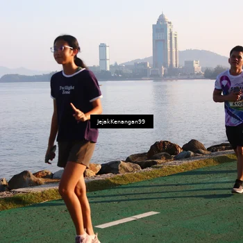 Runner Photo 6103412