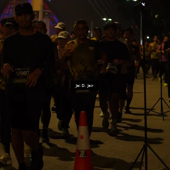 Runner Photo 6103494