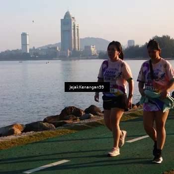 Runner Photo 6103515