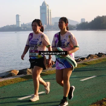Runner Photo 6103540