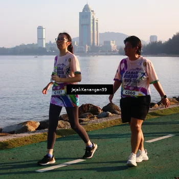 Runner Photo 6103600