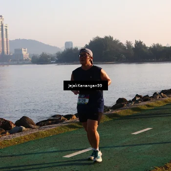 Runner Photo 6103640