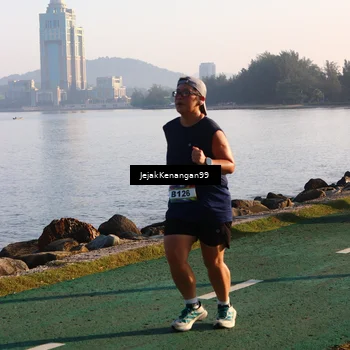 Runner Photo 6103652