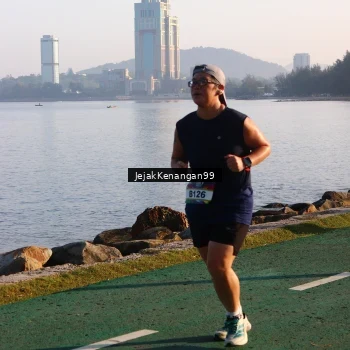 Runner Photo 6103683