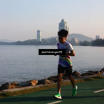 Runner Photo 6103710