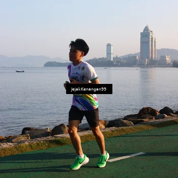 Runner Photo 6103723