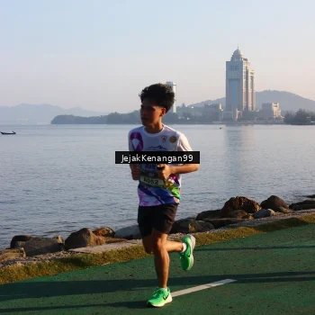 Runner Photo 6103744