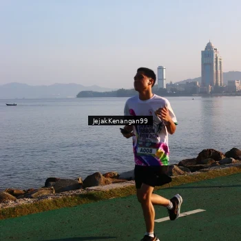 Runner Photo 6103768
