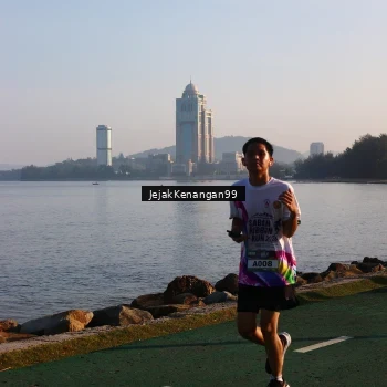 Runner Photo 6103773
