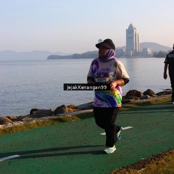 Runner Photo 6103792