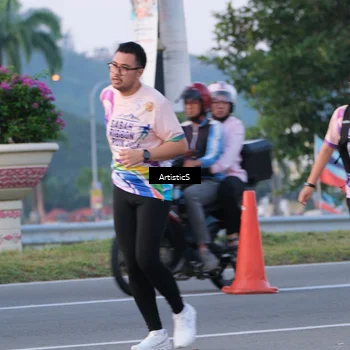 Runner Photo 6103794