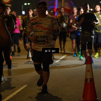 Runner Photo 6103858