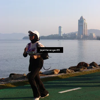Runner Photo 6103888
