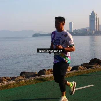 Runner Photo 6103974