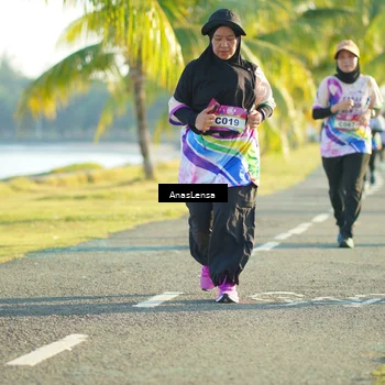 Runner Photo 6104003