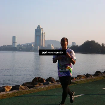 Runner Photo 6104011
