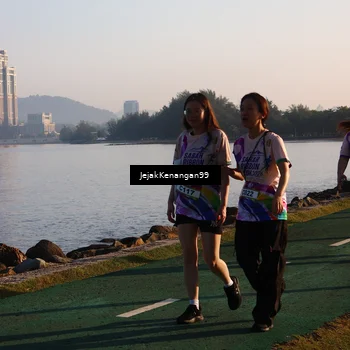 Runner Photo 6104046