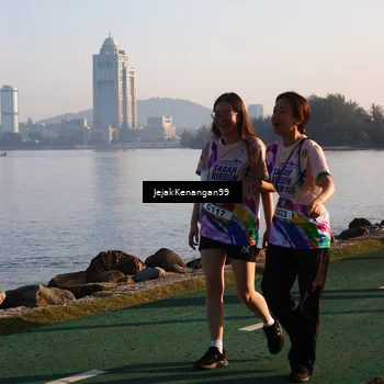 Runner Photo 6104057