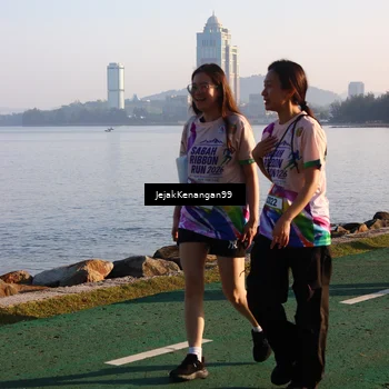 Runner Photo 6104070