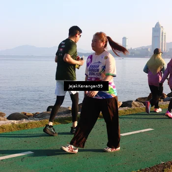 Runner Photo 6104099