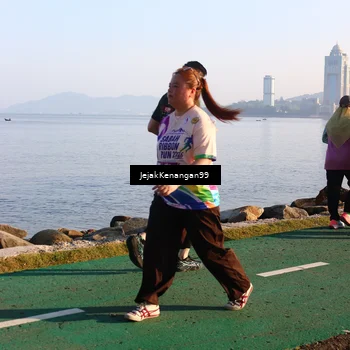 Runner Photo 6104103