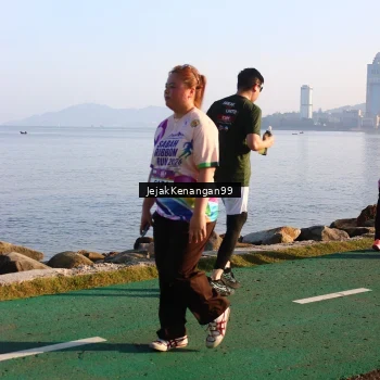 Runner Photo 6104113