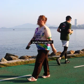 Runner Photo 6104119