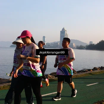 Runner Photo 6104270