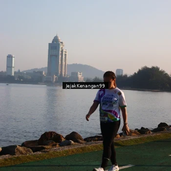 Runner Photo 6104304