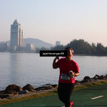 Runner Photo 6104364