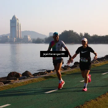 Runner Photo 6104471